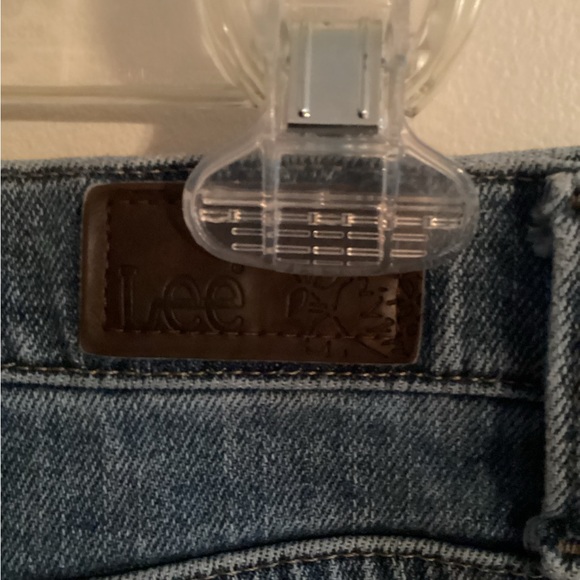 Lee Relaxed Straight Leg Jeans - Picture 4 of 5